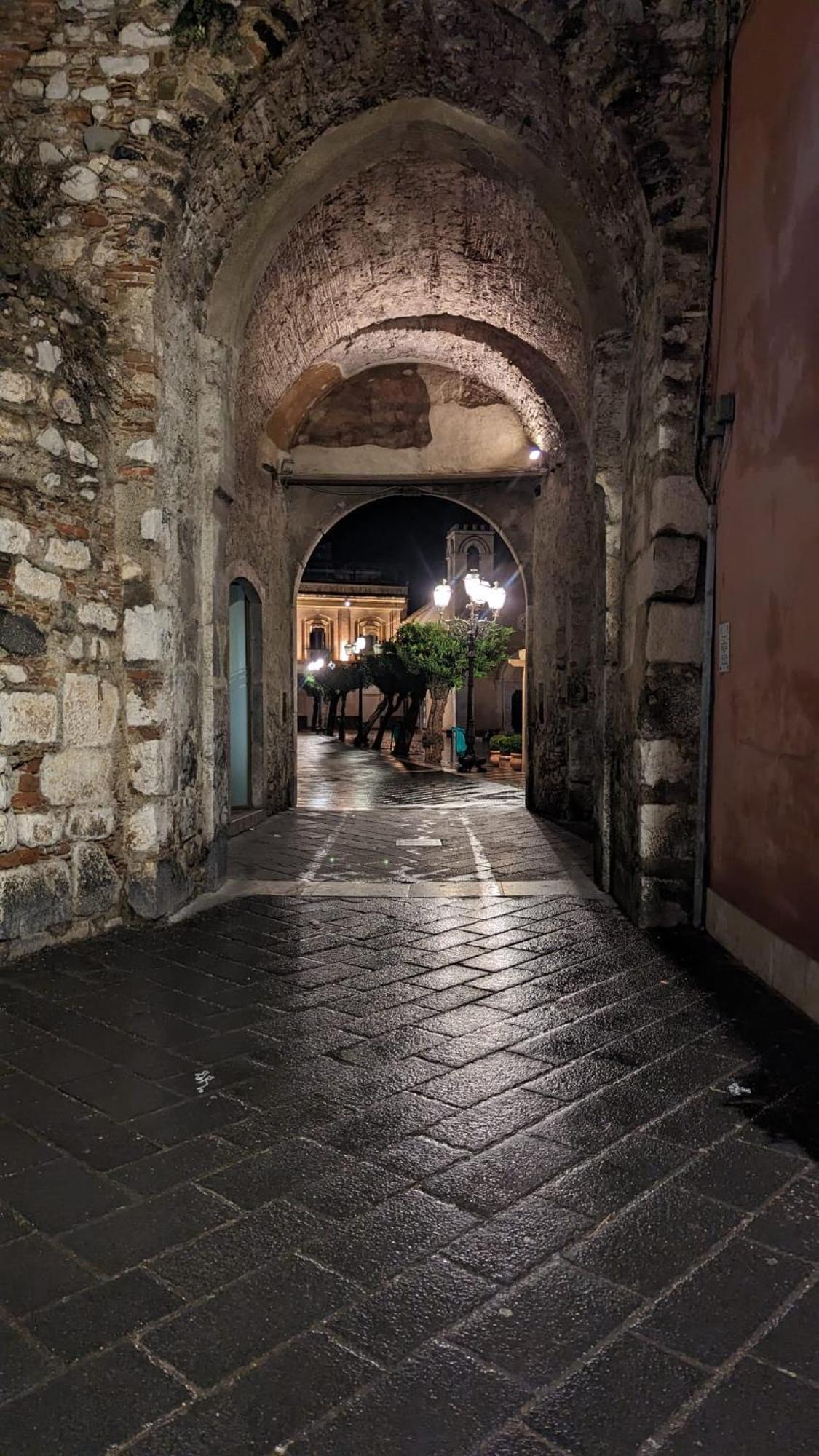 Opuntia Charming Rooms Taormina Bagian luar foto
