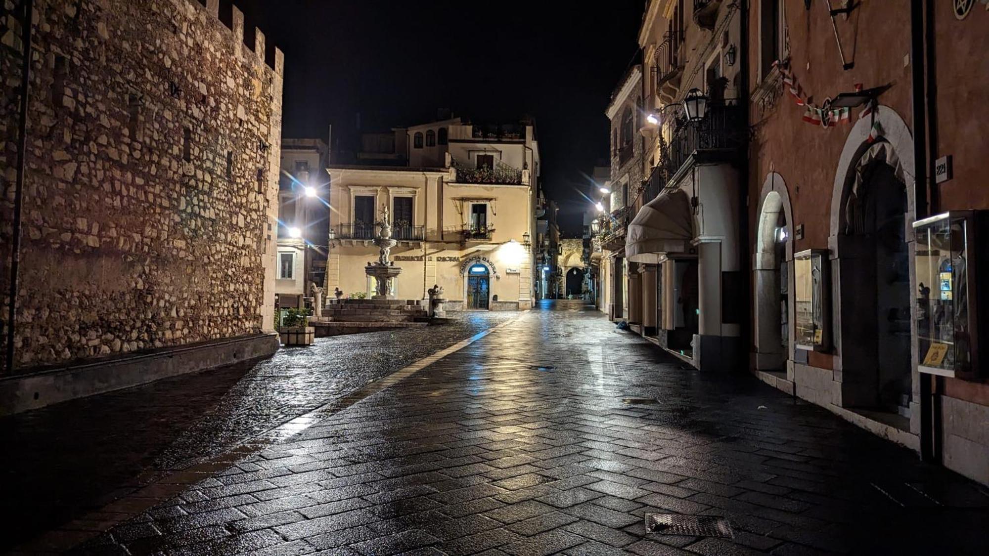 Opuntia Charming Rooms Taormina Bagian luar foto