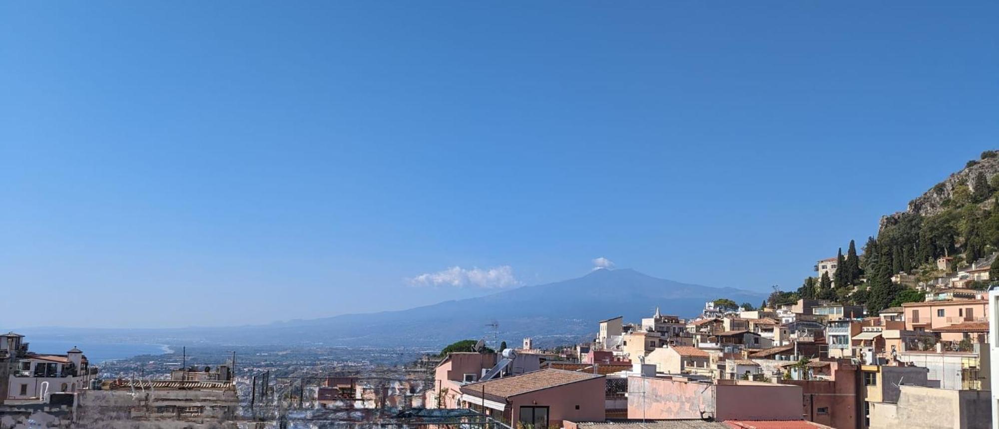 Opuntia Charming Rooms Taormina Bagian luar foto
