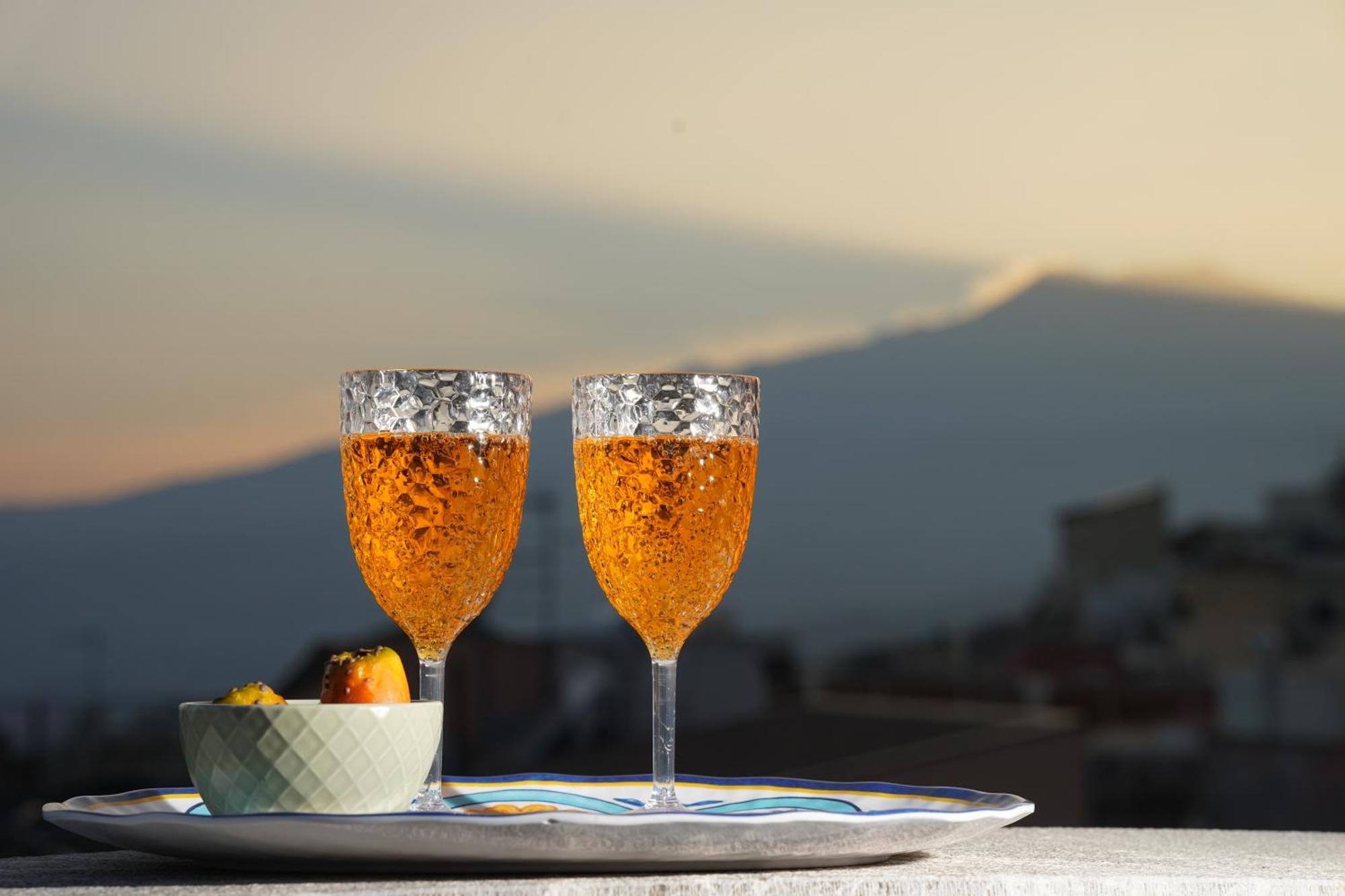 Opuntia Charming Rooms Taormina Bagian luar foto